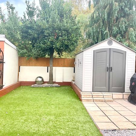 Stunning 1 Bedroom And Double Sofa Bed Near Train Station سوثامبتون المظهر الخارجي الصورة