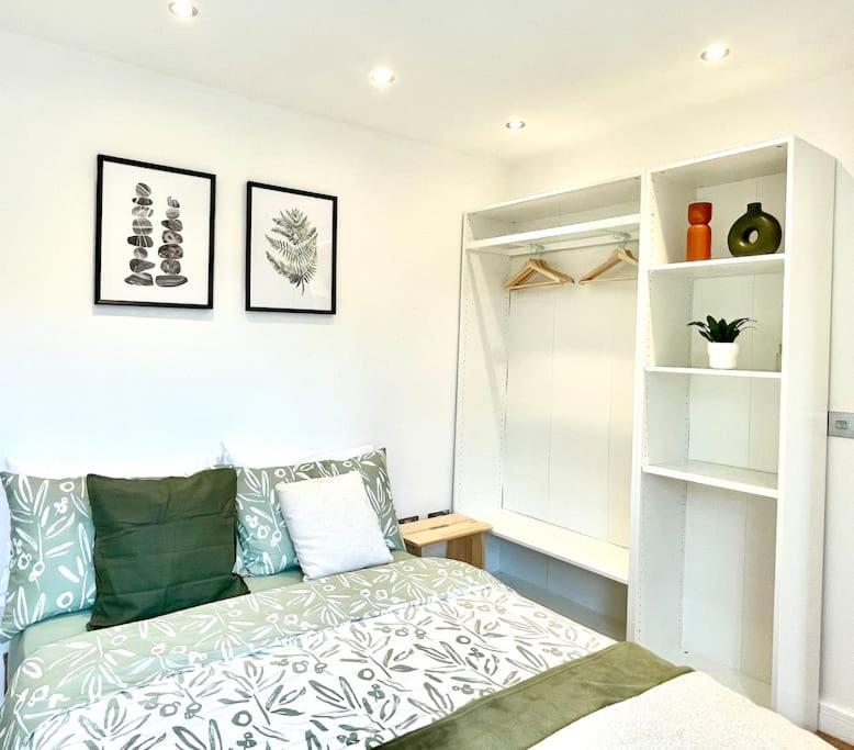 Stunning 1 Bedroom And Double Sofa Bed Near Train Station سوثامبتون المظهر الخارجي الصورة