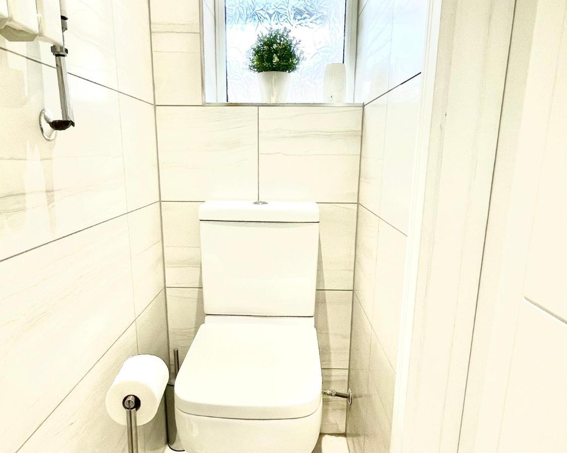 Stunning 1 Bedroom And Double Sofa Bed Near Train Station سوثامبتون المظهر الخارجي الصورة